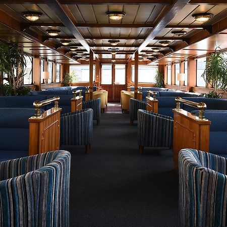 Invicta Ribeira Boat Hotel Porto Luaran gambar